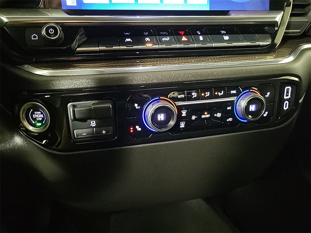 2025 CHEVROLET SILVERADO - Image 18