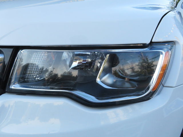 2018 Jeep Grand Cherokee Laredo E photo 30