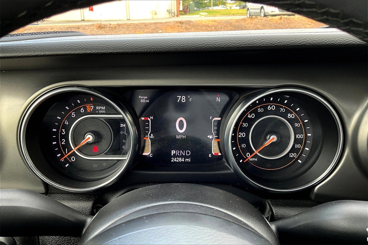 2023 Jeep Gladiator Willys photo 9