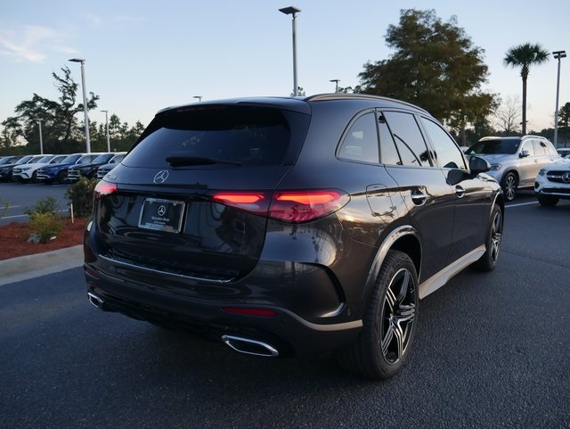 2026 Mercedes Benz GLC 300 photo 4