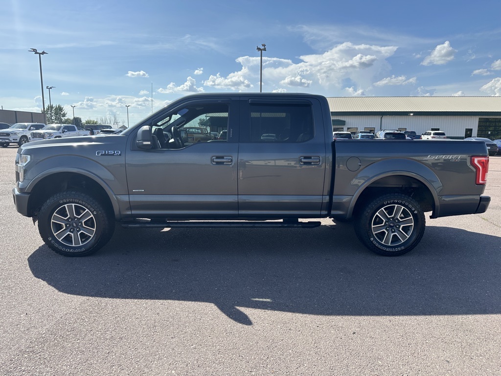 2016 Ford F-150 XLT photo 29
