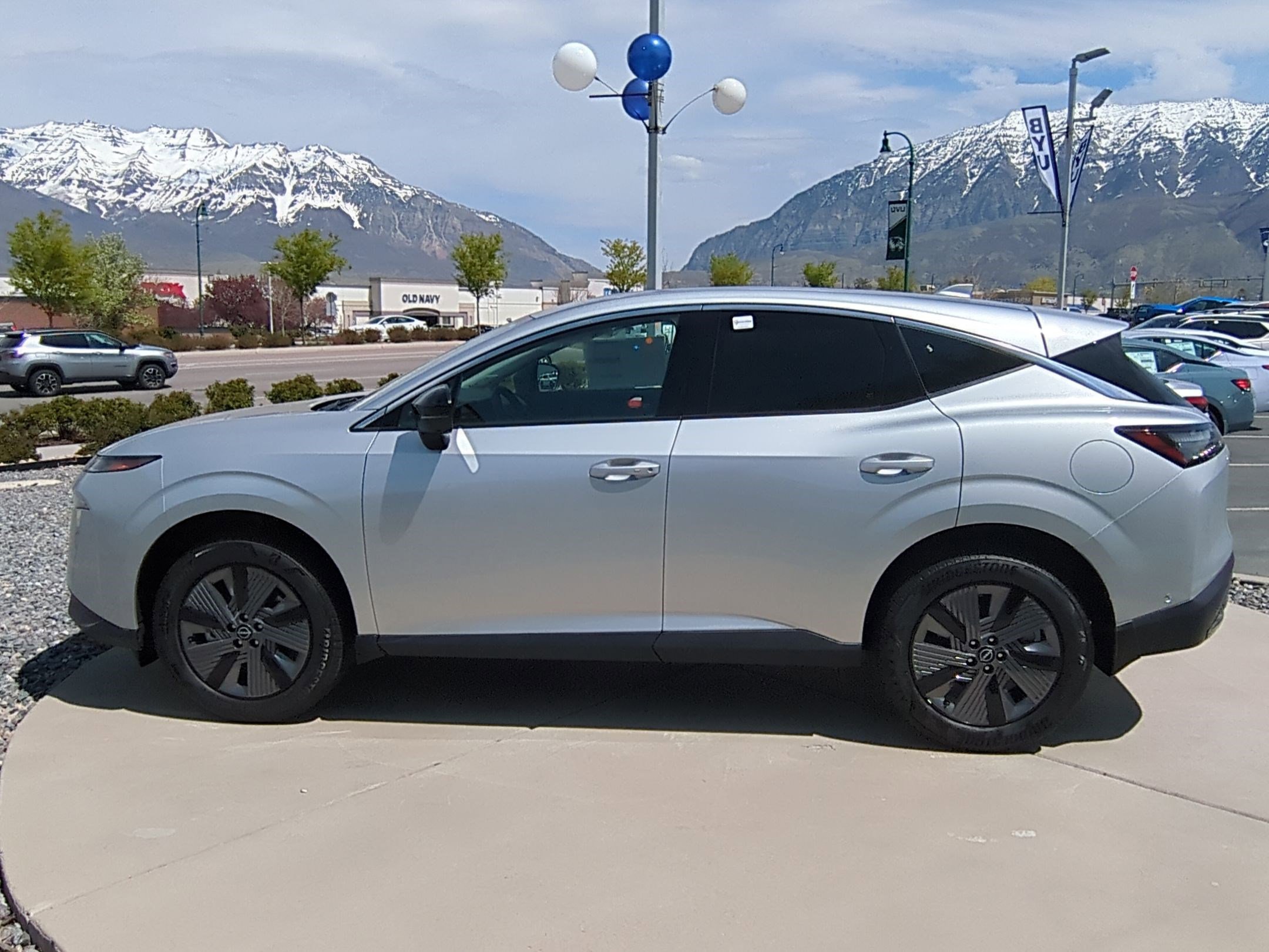 2025 Nissan Murano SL photo 5