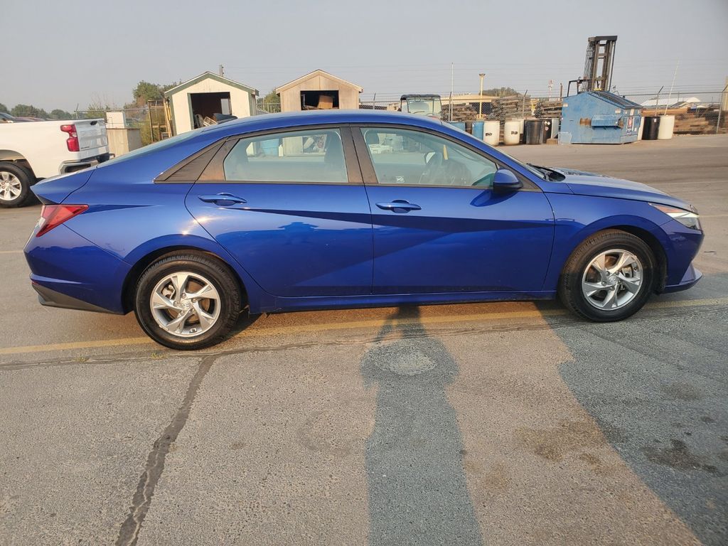2021 Hyundai Elantra SE photo 6