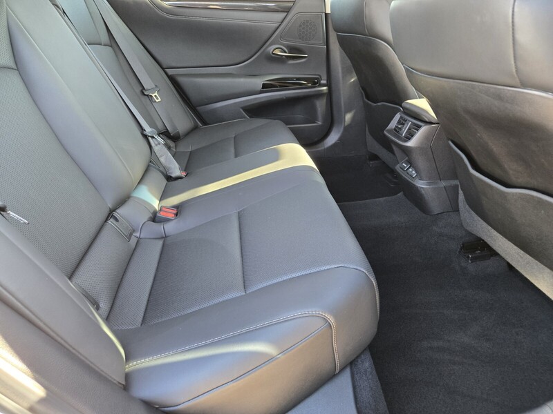 2022 Lexus ES 350 photo 14