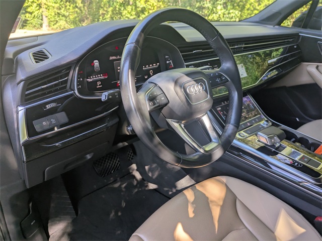 2022 Audi Q7 55 Premium Plus photo 11