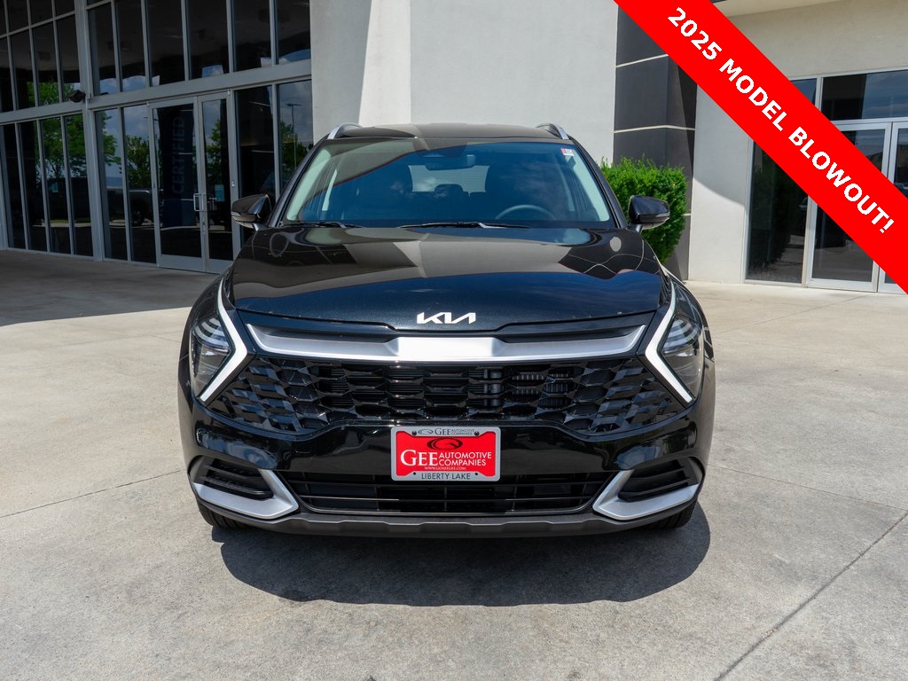 2025 Kia Sportage Hybrid EX photo 2
