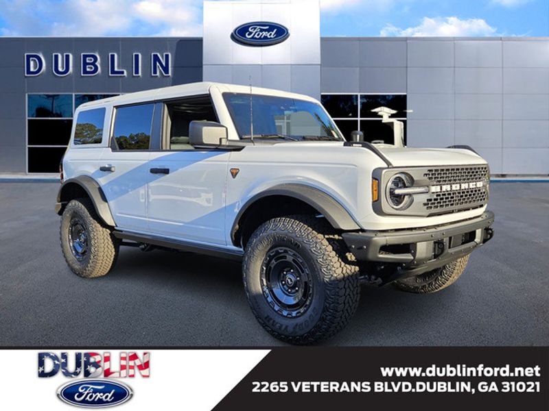 2025 Ford Bronco 4-Door Badlands's photo