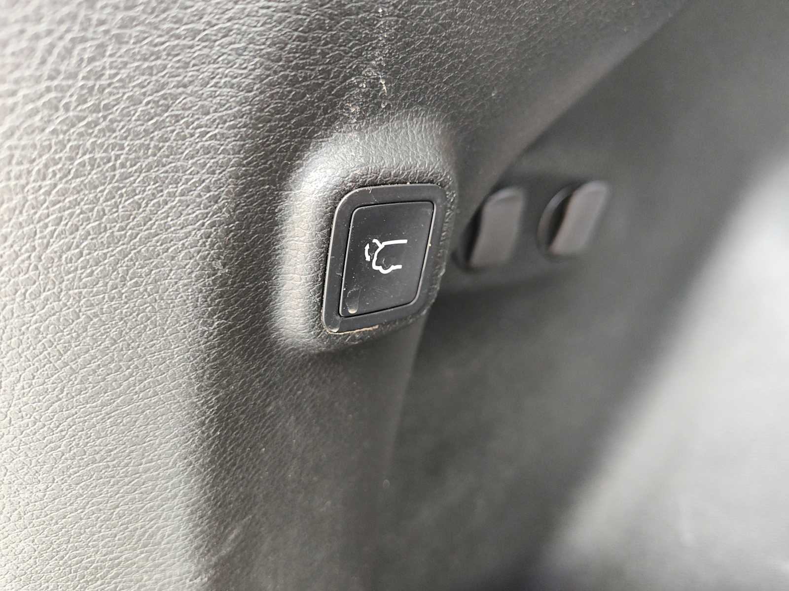 2022 Jeep Cherokee Latitude Lux photo 8