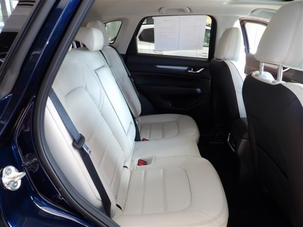 2023 Mazda CX-5 2.5 S Preferred photo 18