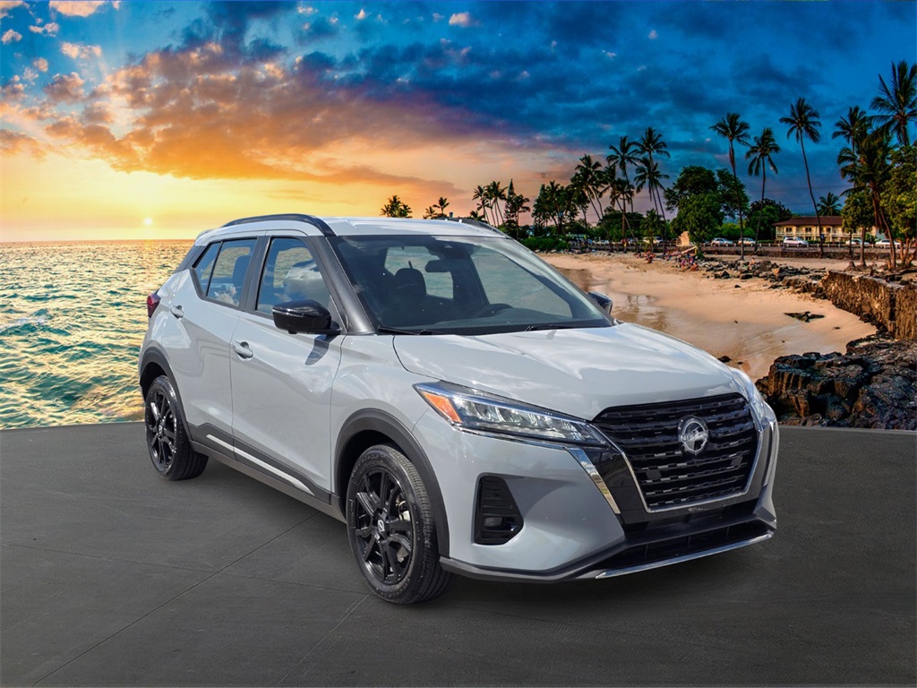 2024 Nissan Kicks SR photo 3