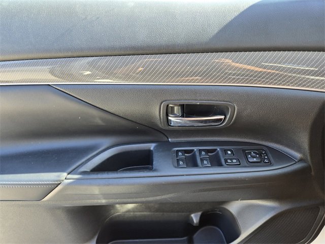 2020 Mitsubishi Outlander SEL photo 21