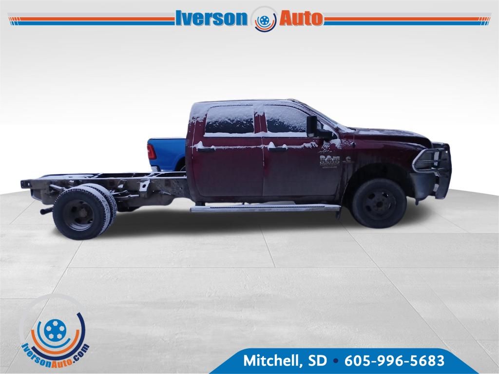 2018 Ram 3500 Tradesman photo 2