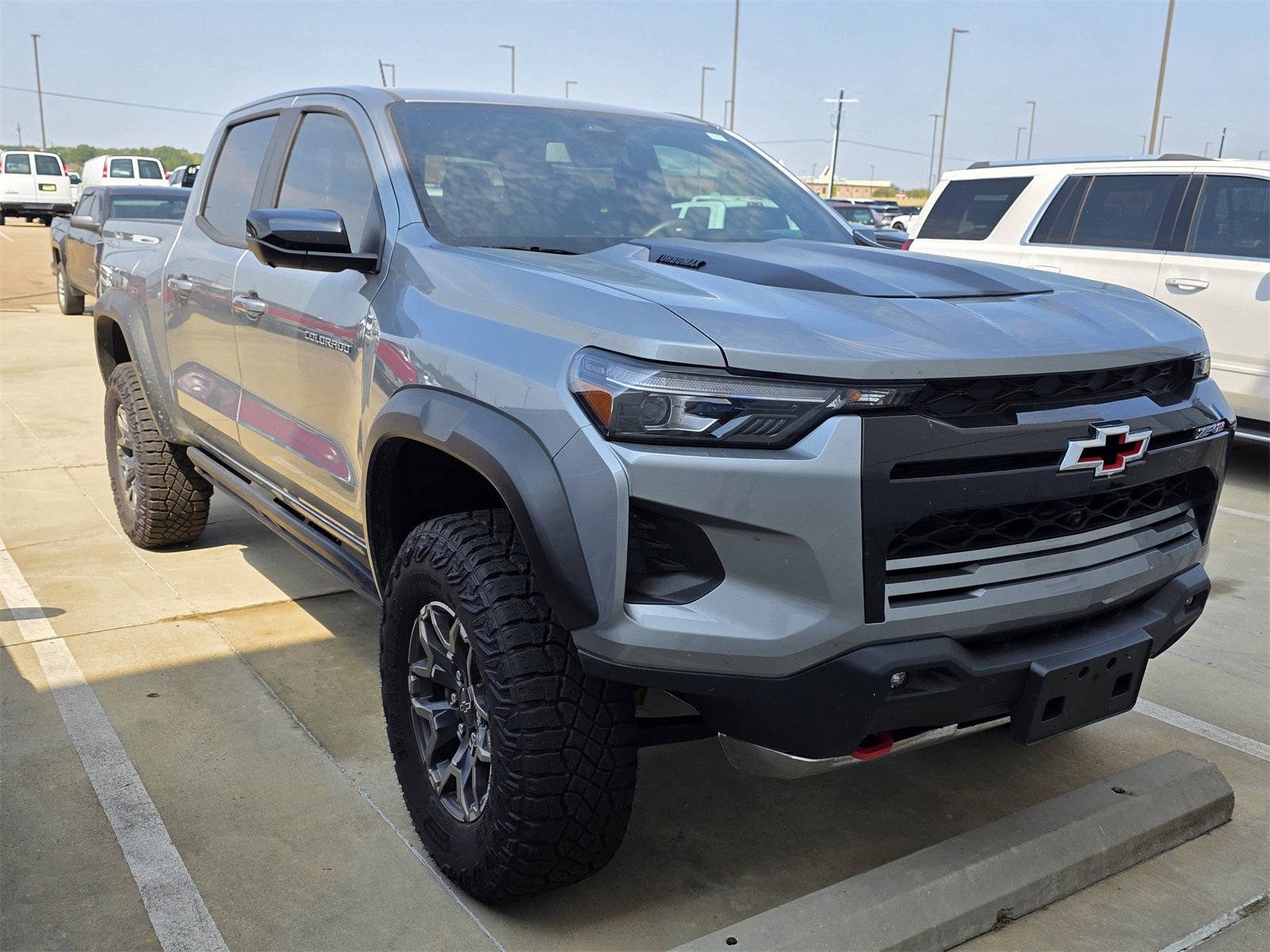 2025 Chevrolet Colorado ZR2 photo 3