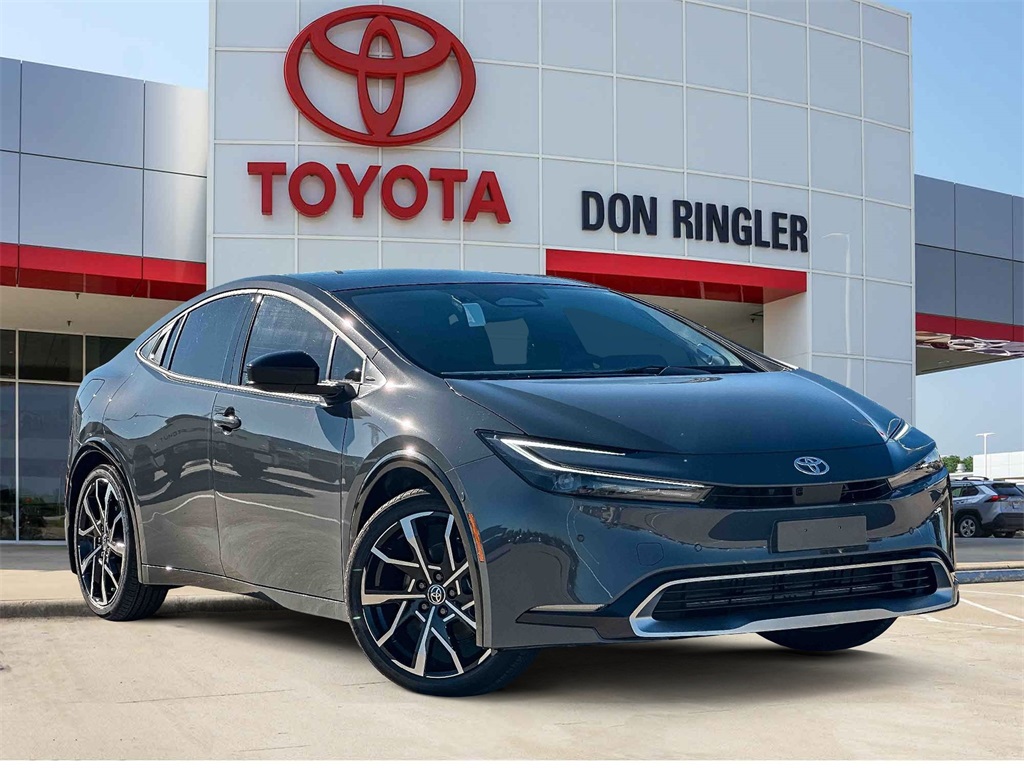 2026 Toyota Prius XSE Premium's photo