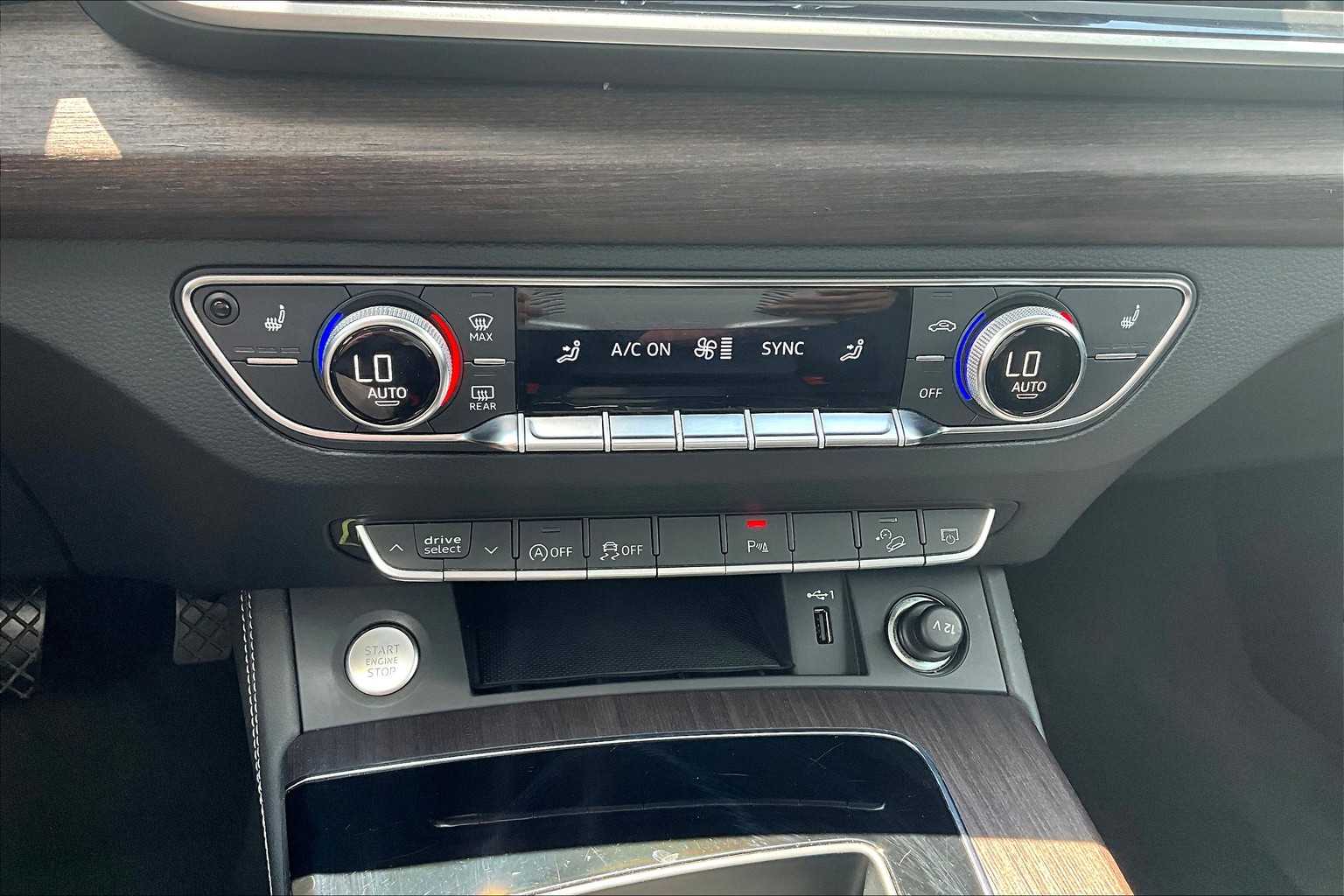 2024 Audi Q5 S line Premium Plus photo 33