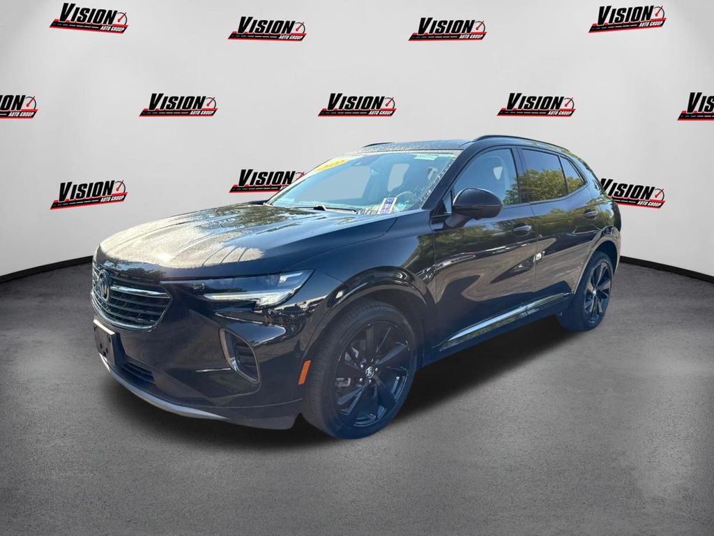 2022 Buick Envision Essence's photo