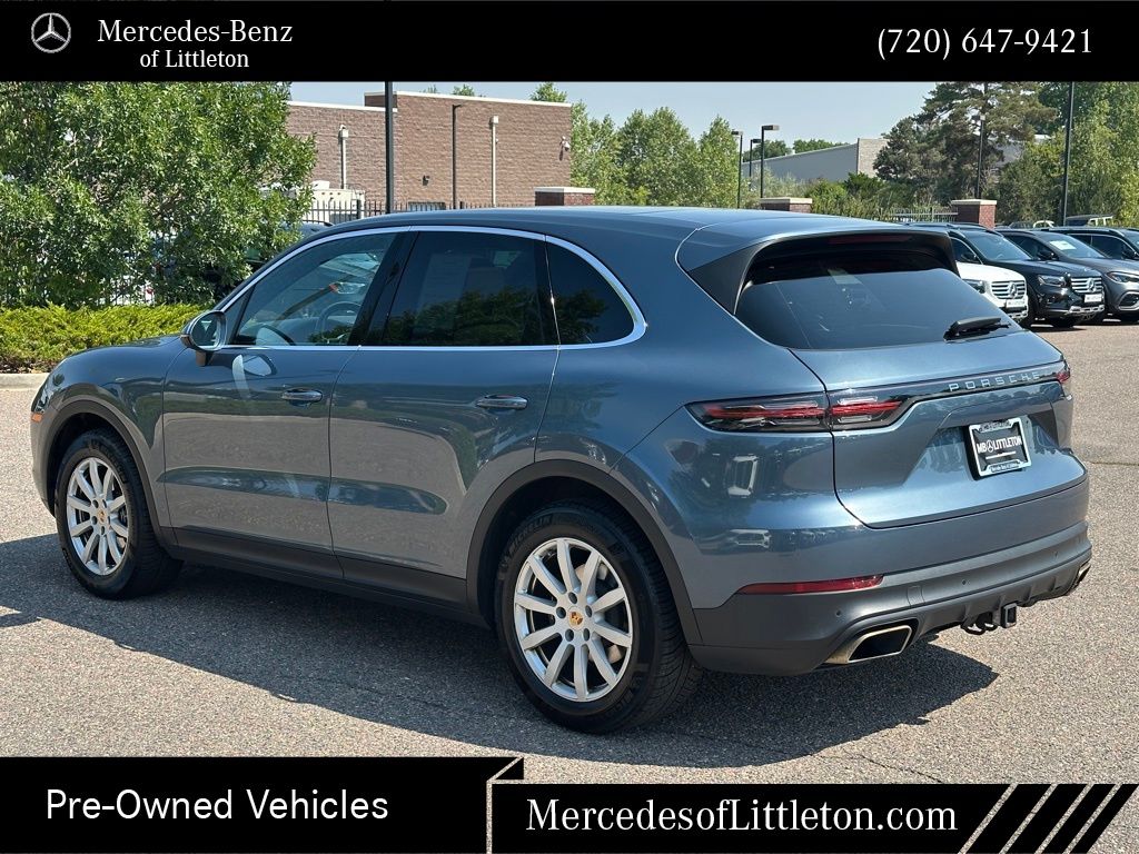 2020 Porsche Cayenne photo 3
