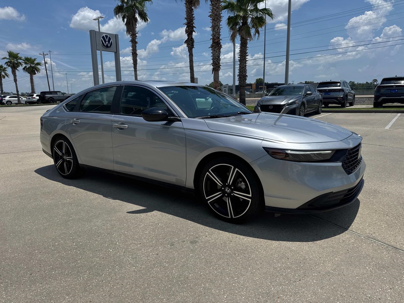 2023 Honda Accord Hybrid Sport photo 3