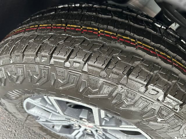 2026 Gmc Acadia AT4 photo 22