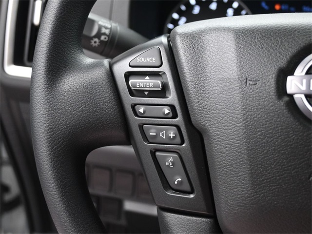2025 Nissan Frontier Crew Cab SV photo 2