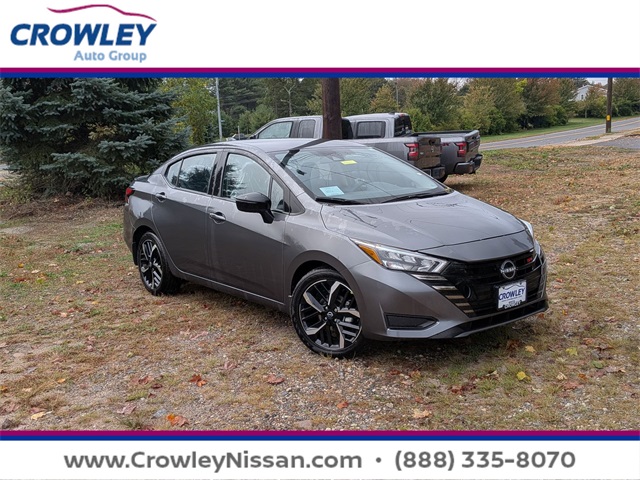 2025 Nissan Versa Sedan SR's photo