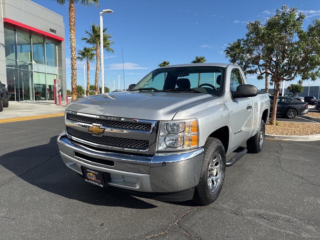2013 Chevrolet Silverado 1500 Work Truck photo 2
