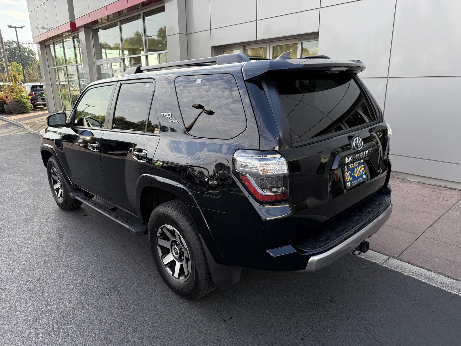 2022 Toyota 4Runner TRD Premium photo 2