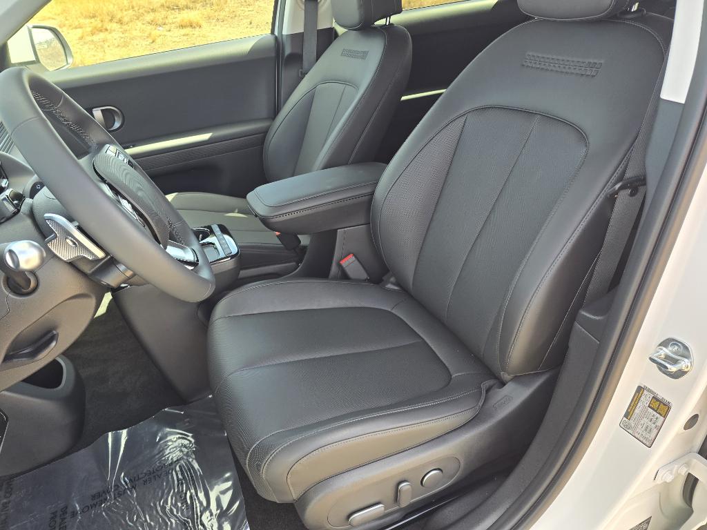 2025 Hyundai Ioniq 5 SEL photo 11