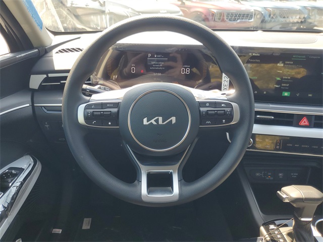 2026 Kia K5 LXS photo 9