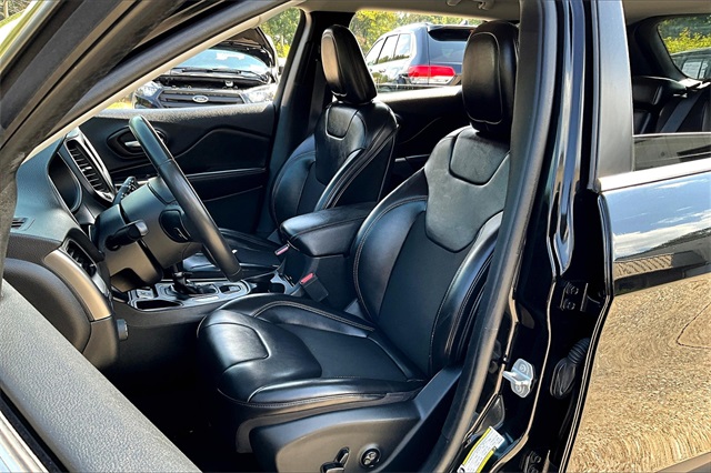 2020 Jeep Cherokee Latitude photo 21