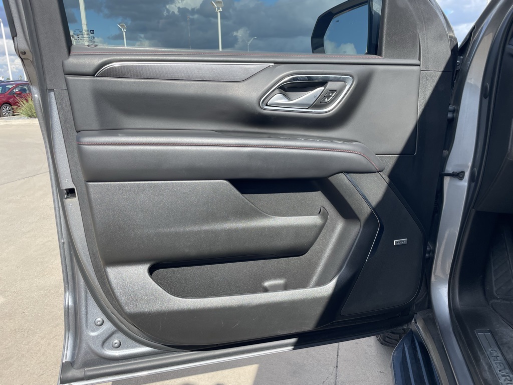 2022 Chevrolet Tahoe RST photo 14