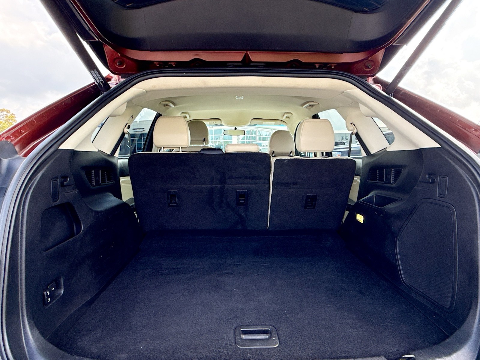 2015 Ford Edge Titanium photo 23