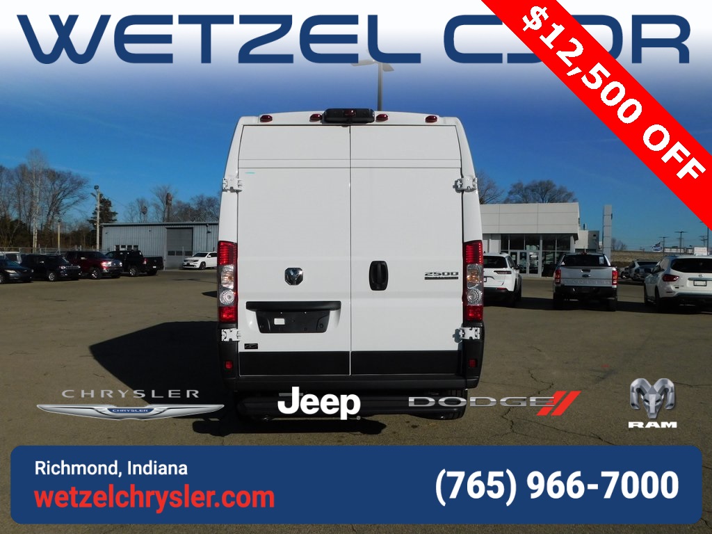2024 Ram ProMaster 2500 Cargo Van photo 3