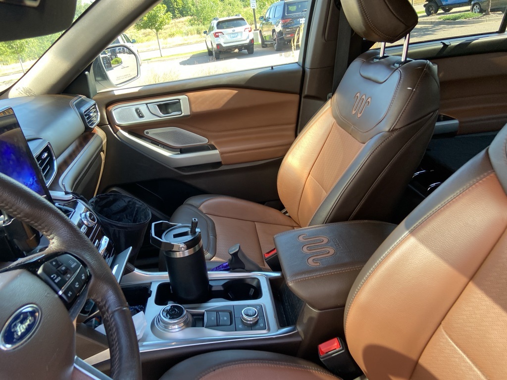 2023 Ford Explorer King Ranch photo 2