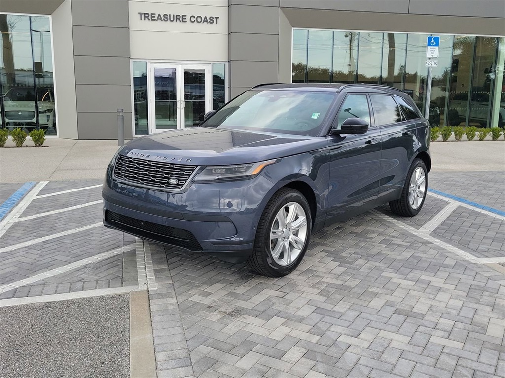 2026 Land Rover Range Rover Velar S's photo