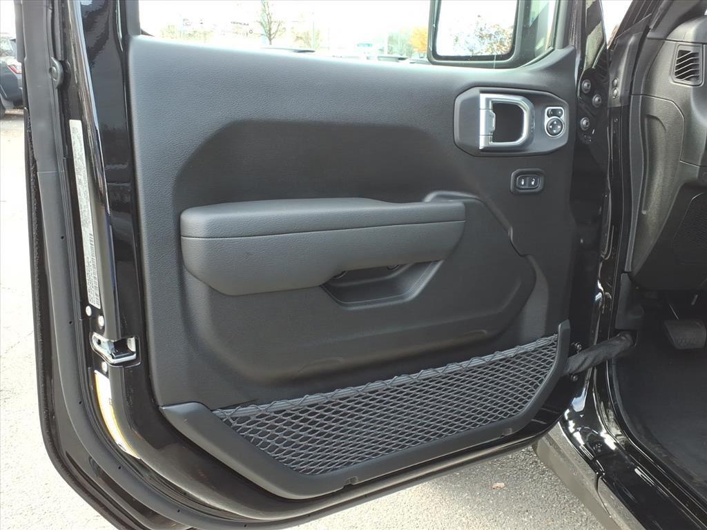 2026 Jeep Wrangler Sport S photo 4