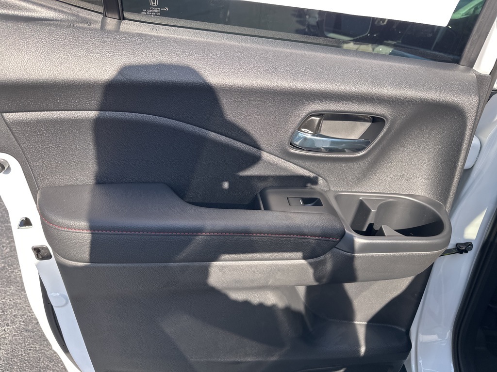2025 Honda Ridgeline Black Edition photo 14