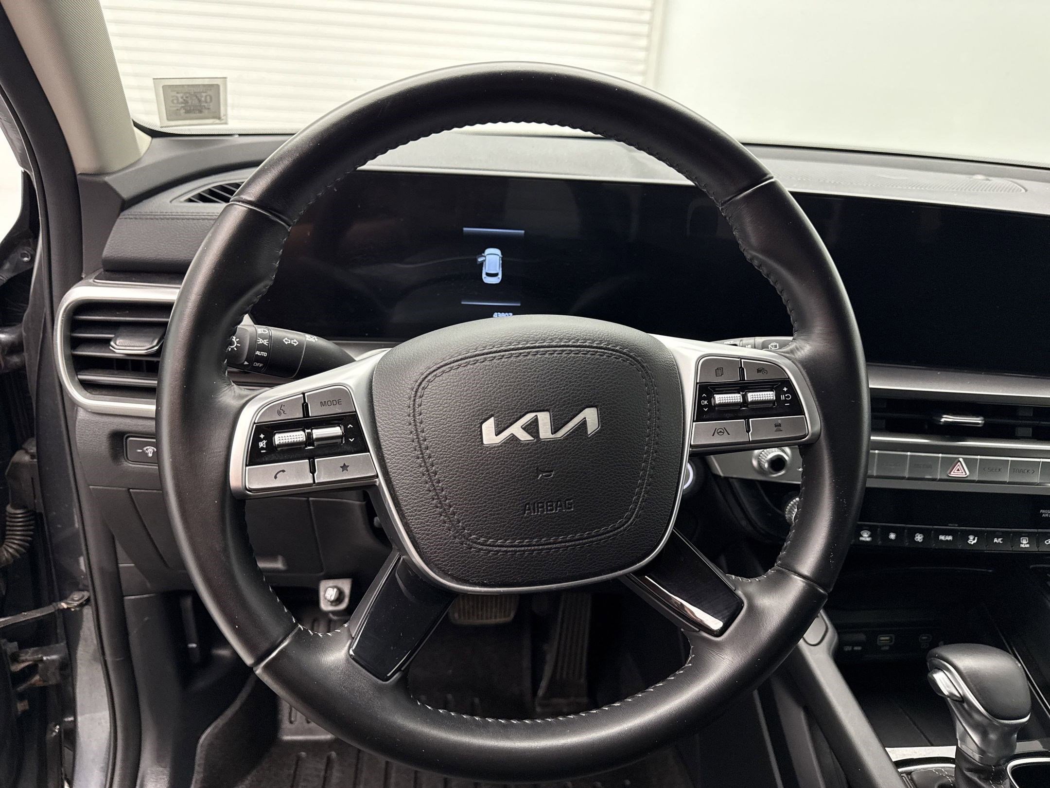 2023 Kia Telluride S photo 16
