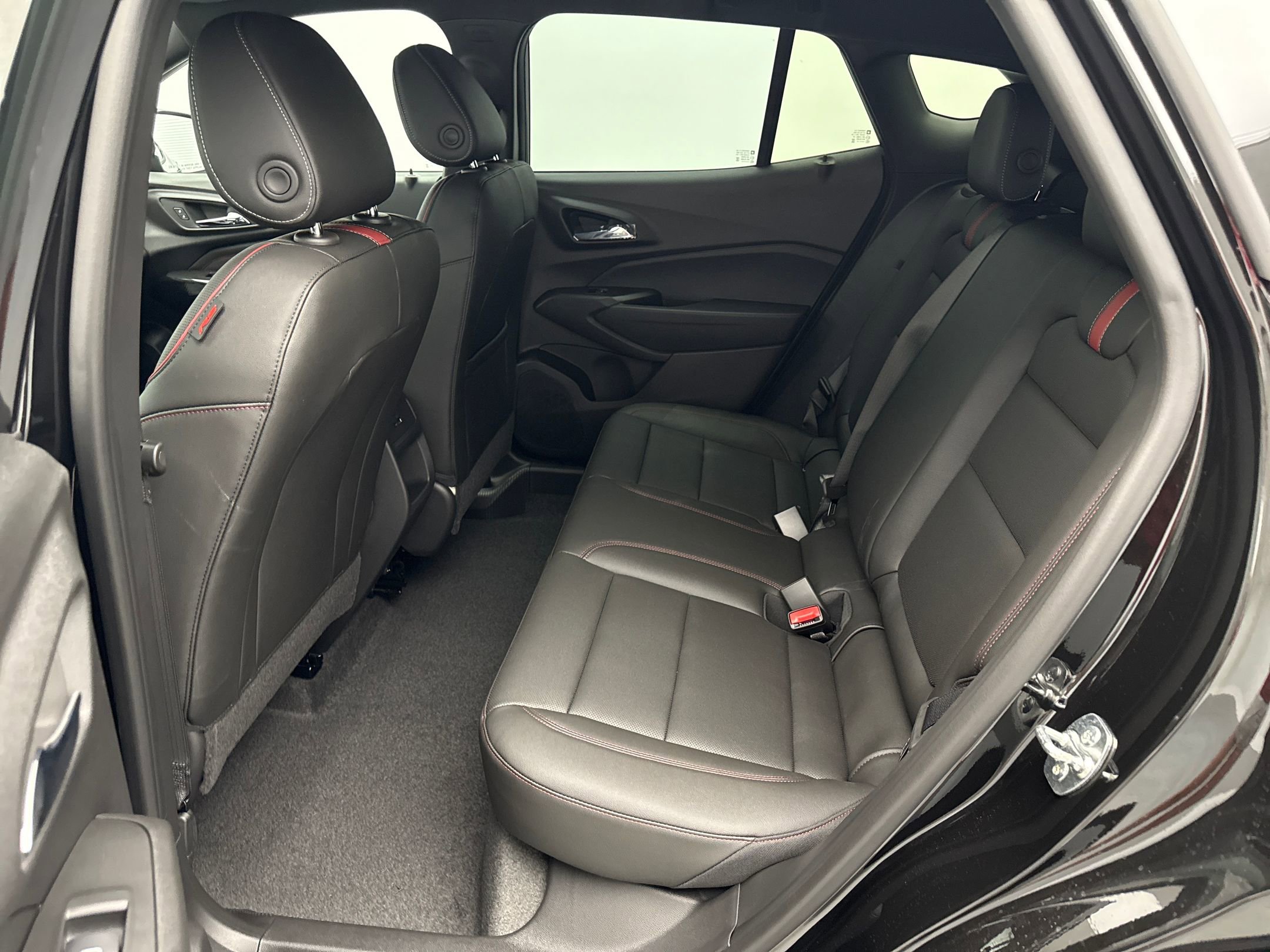 2025 Chevrolet Trax photo 14