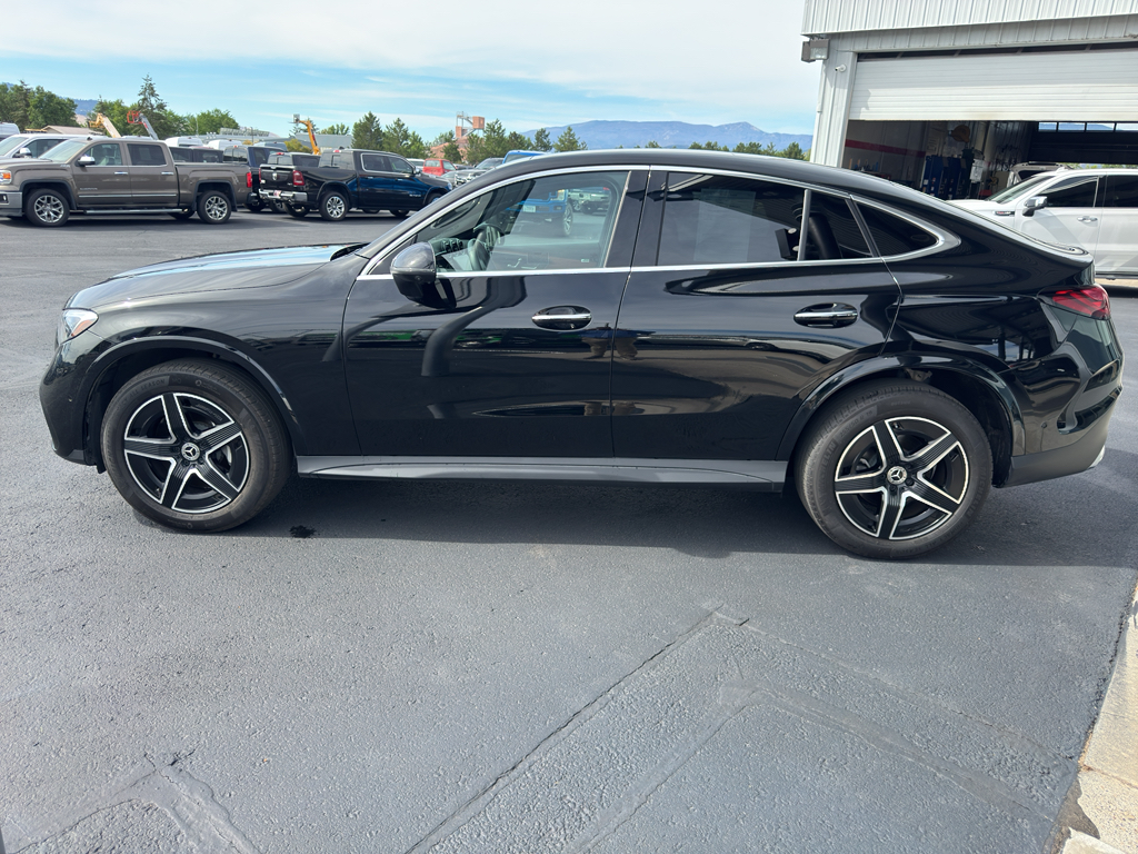 2024 Mercedes-Benz GLC Coupe GLC300's photo