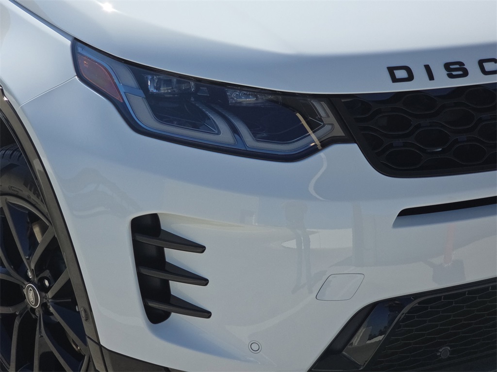 2025 Land Rover Discovery Sport SE photo 28
