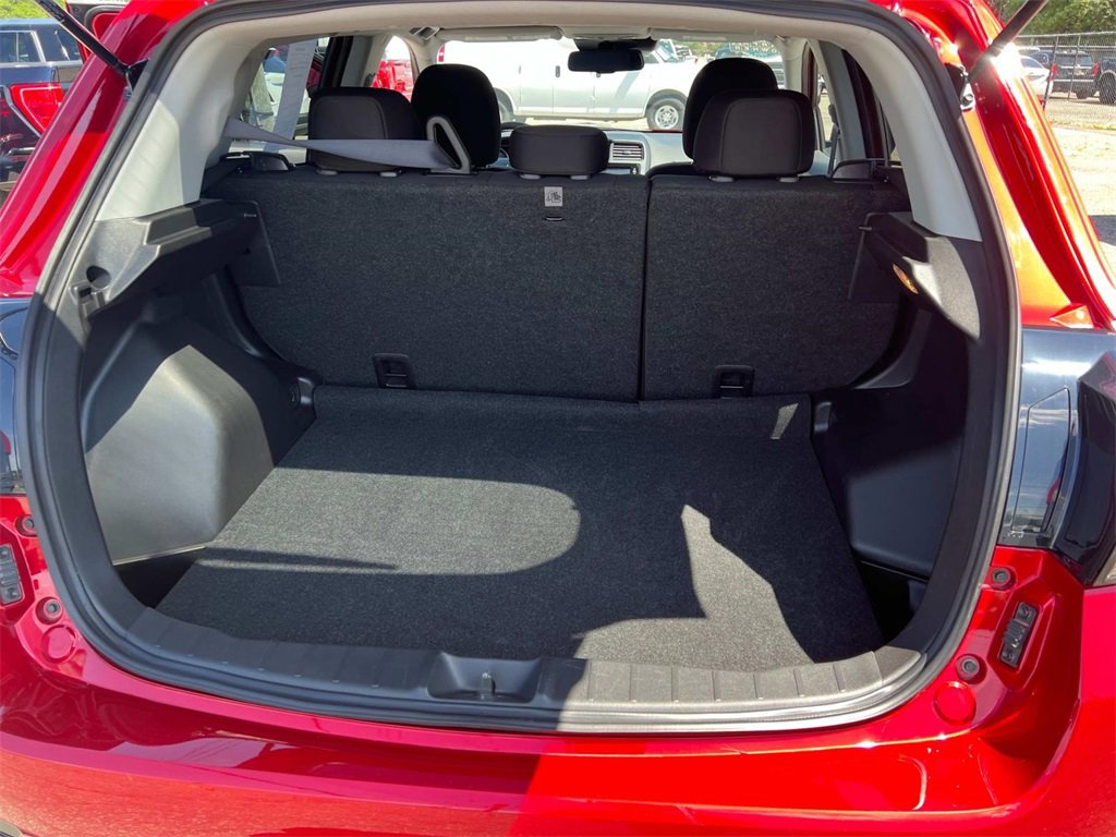 2025 Mitsubishi Outlander S photo 10