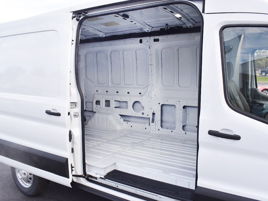 2026 Ford Transit Cargo Van photo 4