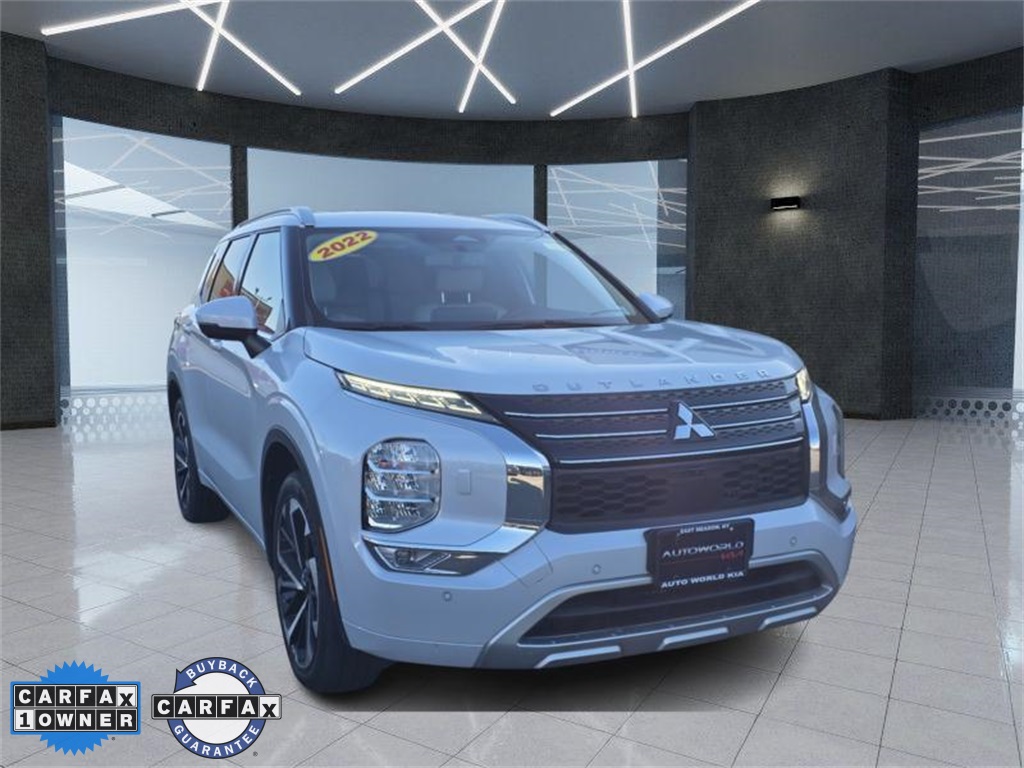 2022 Mitsubishi Outlander SEL Special Edition's photo