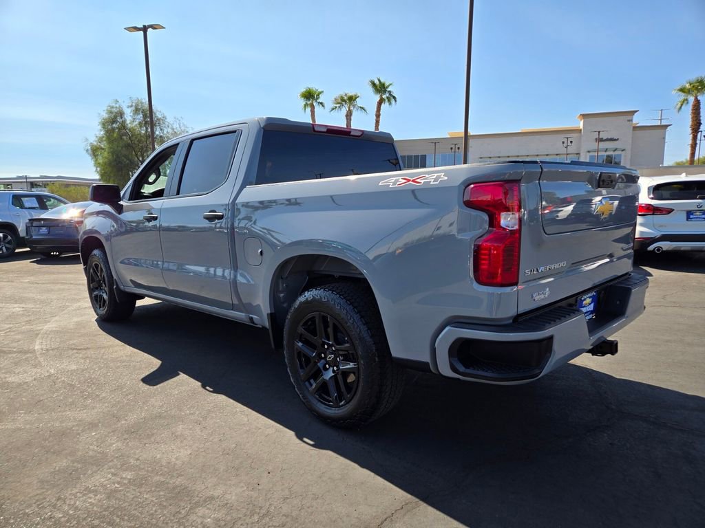 2025 Chevrolet Silverado 1500 Custom photo 4
