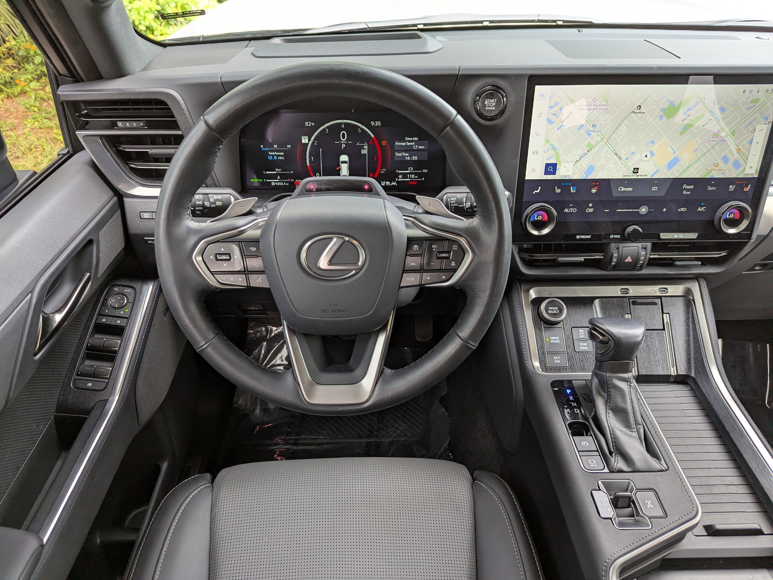 2024 Lexus GX 550 Luxury photo 14