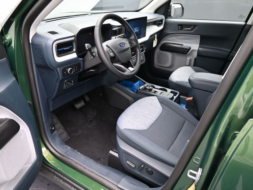 2025 Ford Maverick XLT photo 9