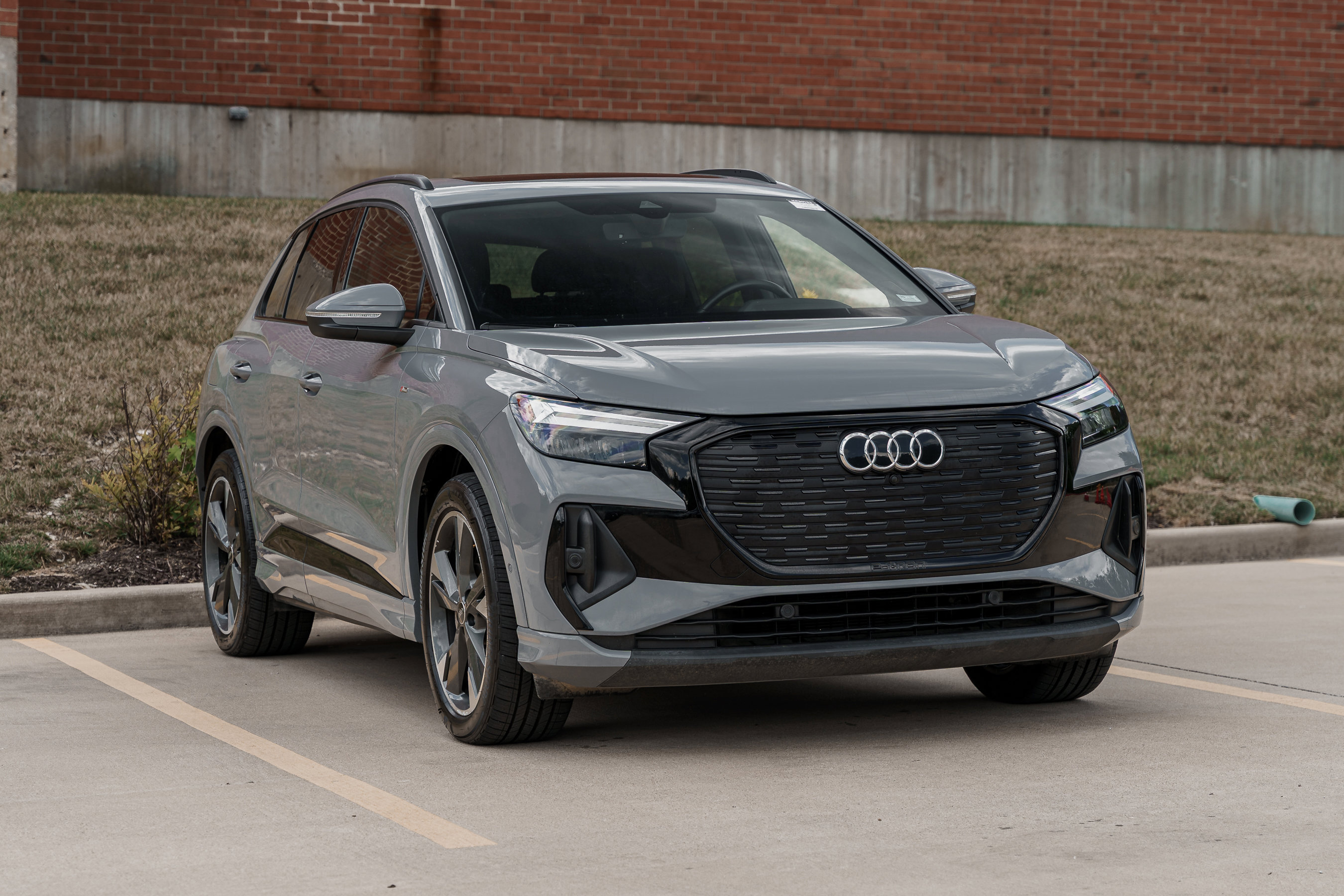 Used 2024 Audi Q4 e-tron Premium Plus with VIN WA1LUBFZXRP076682 for sale in Kirkwood, MO