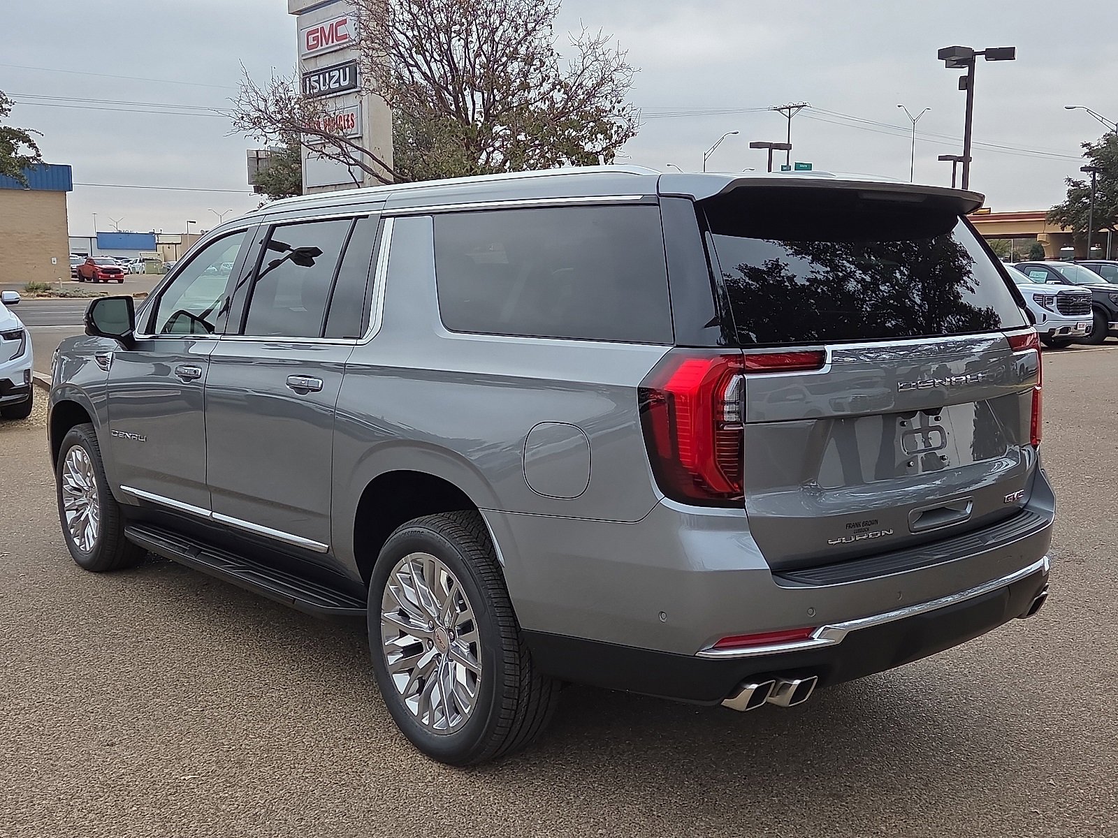 2026 Gmc Yukon XL Denali photo 3