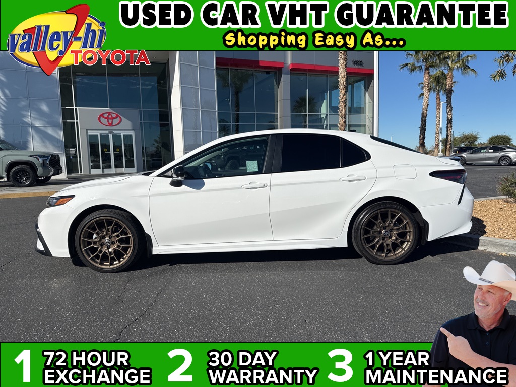 2024 Toyota Camry SE Nightshade's photo